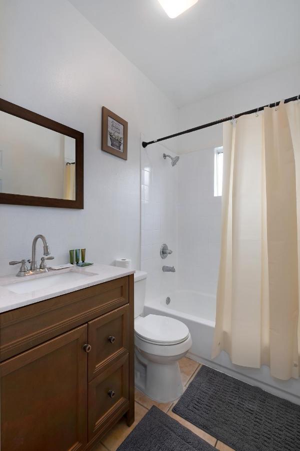 Los Angeles Retreat Close To Hotspots ภายนอก รูปภาพ